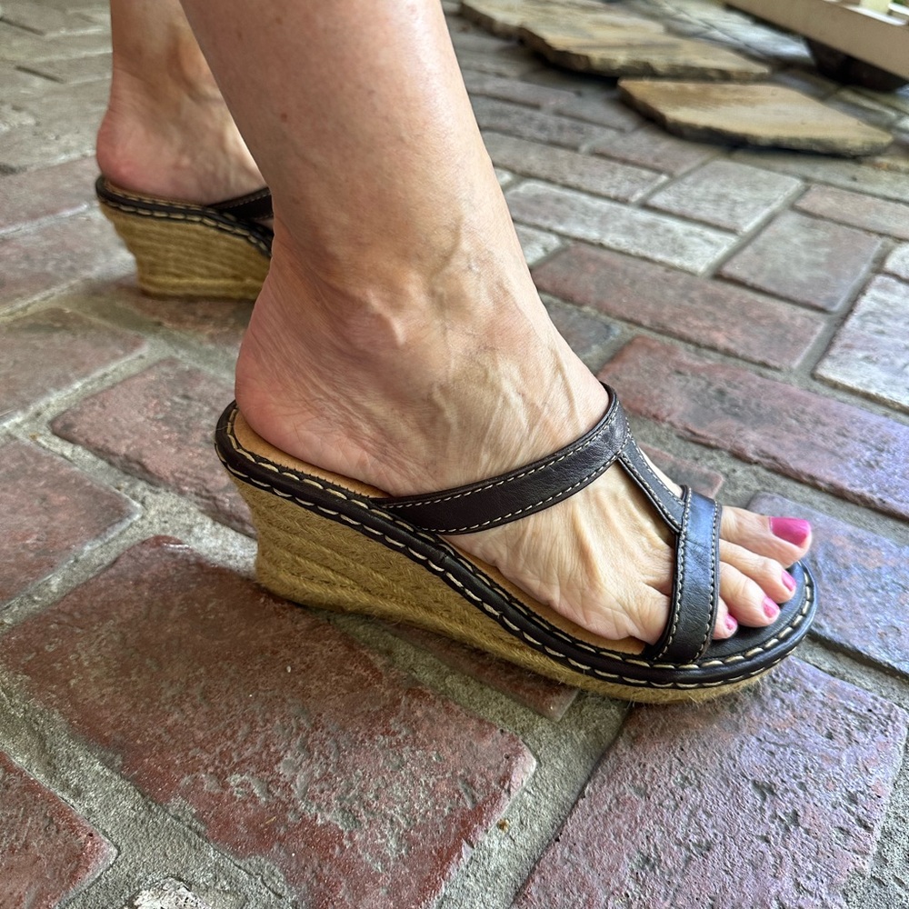 Born Sandals